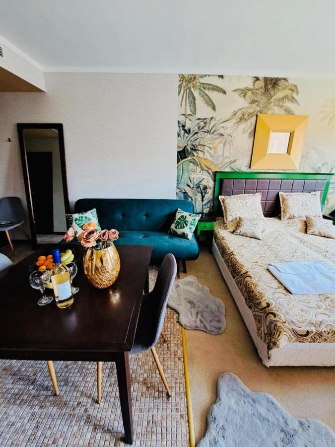 Private Apartament Vip In Royal Beach Slăntjev Brjag Exteriör bild