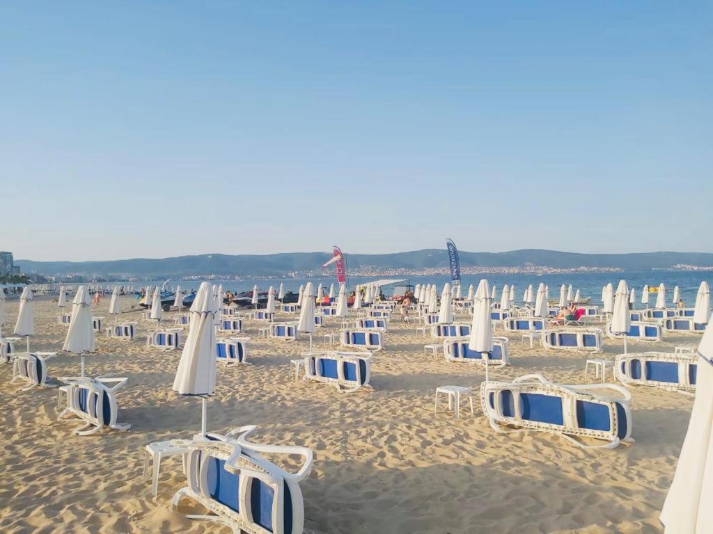 Private Apartament Vip In Royal Beach Slăntjev Brjag Exteriör bild